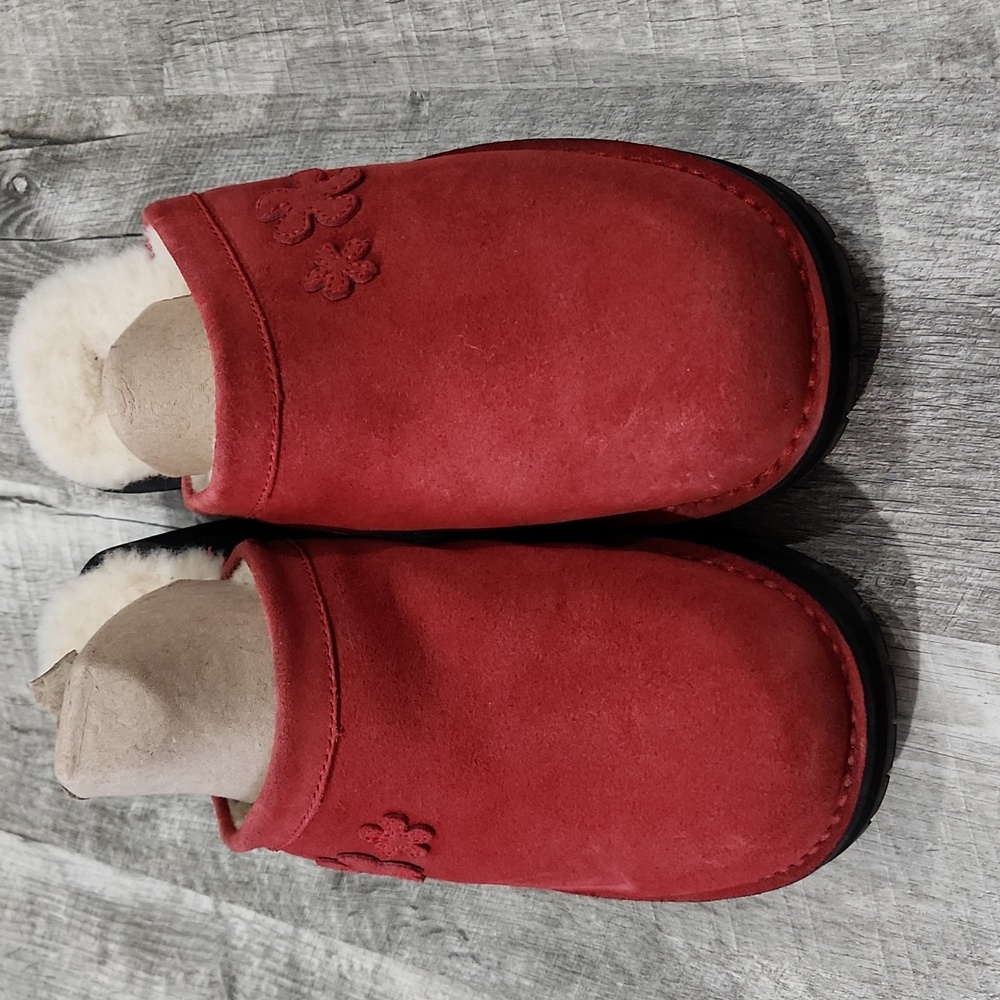 UGG Suede With Flower Applique Clogs Size 10